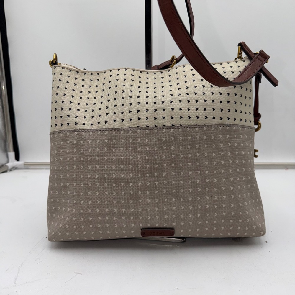 Fossil Crossbody Bag Heart Print Coated Canvas Cream Taupe Leather Trim ZB7268 - Picture 4 of 13